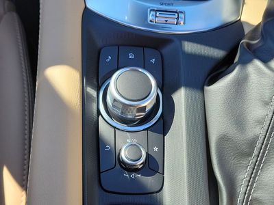 2026 Mazda MX-5 Miata RF — photo 32 view