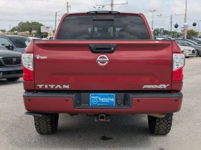 2018 Nissan Titan - Photo 4