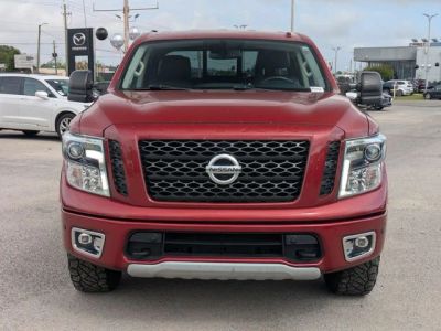 2018 Nissan Titan - Photo 8