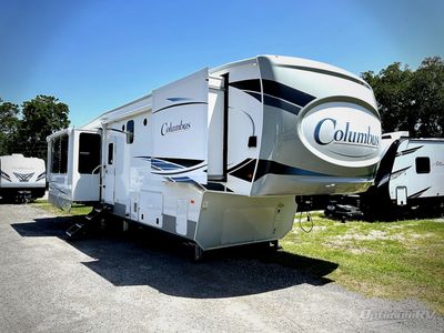 2022 Palomino Columbus - Photo 1