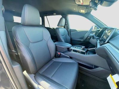 2026 Lexus TX — photo 15 view