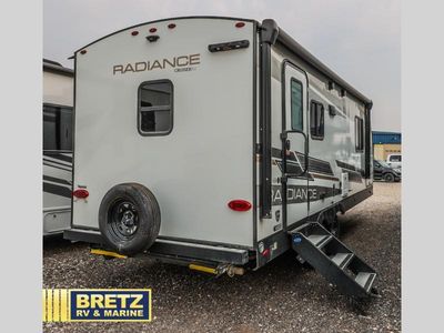 2023 Cruiser Radiance Ultra Lite - Photo 5
