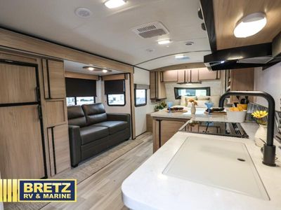 2023 Cruiser Radiance Ultra Lite - Photo 7