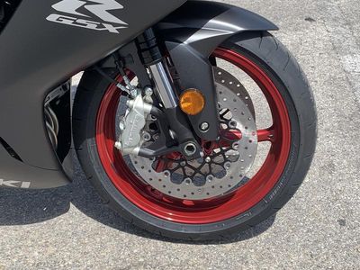 2026 Suzuki GSX-R600 - Photo 10