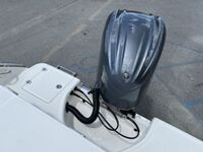 2025 Robalo 230 CC - Photo 8