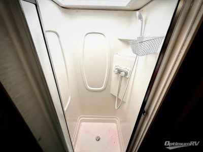 2025 Winnebago Spirit — photo 18 view