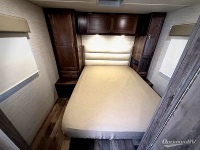 2025 Winnebago Spirit — photo 21 view
