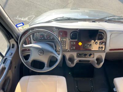 2023 Tiffin ALLEGRO BAY - Photo 2