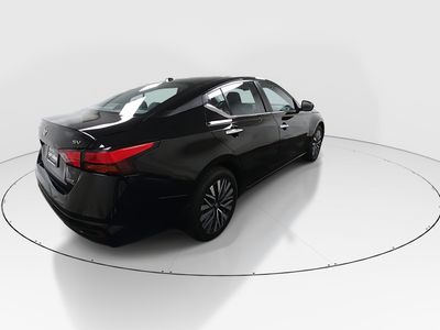 2024 Nissan Altima — photo 7 view