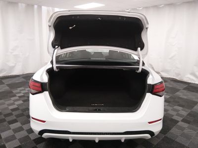 2024 Nissan Sentra — photo 11 view