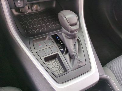 2024 Toyota RAV4 — photo 13 view