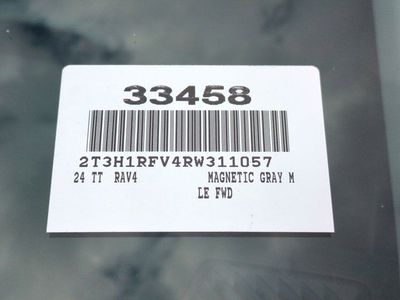 2024 Toyota RAV4 — photo 16 view