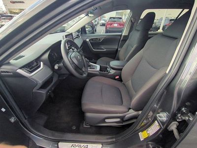 2024 Toyota RAV4 — photo 8 view
