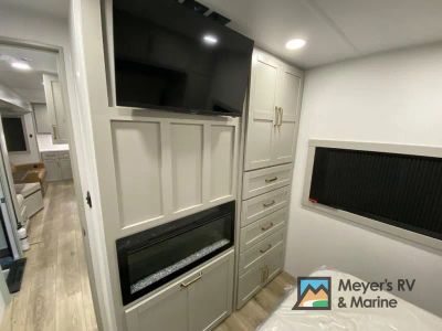2026 Brinkley Model Z Air - Photo 17