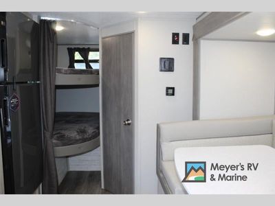 2026 Coachmen RV Catalina Summit Series 7 - Photo 13