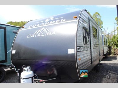 2026 Coachmen RV Catalina Summit Series 7 - Photo 3