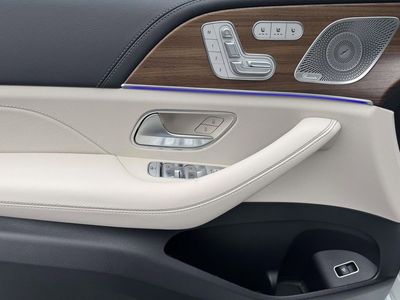 2026 Mercedes-Benz GLE — photo 16 view