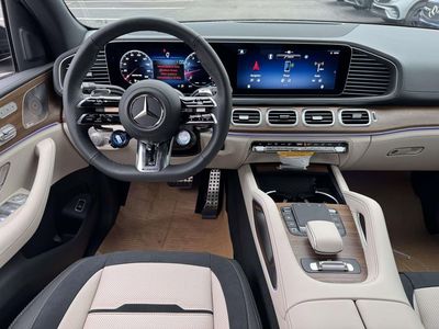 2026 Mercedes-Benz GLE — detail view
