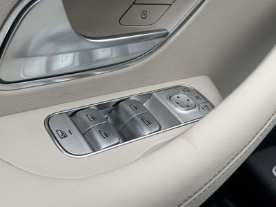 2026 Mercedes-Benz GLE — photo 17 view