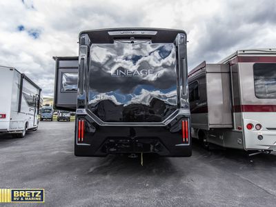 2026 Grand Design Lineage Series M - Photo 7