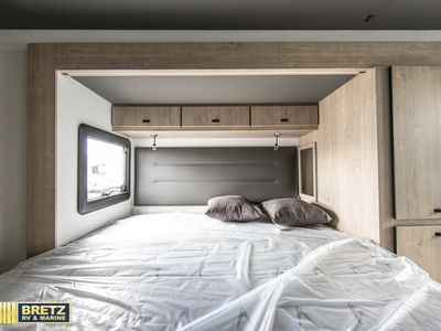 2026 Grand Design Lineage Series M - Photo 19