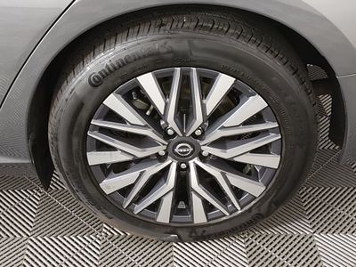 2025 Nissan Altima — photo 10 view