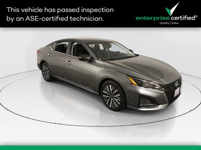 2025 Nissan Altima SV FWD — front three-quarter view