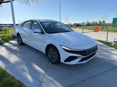 2026 Hyundai Elantra Hybrid - Photo 7