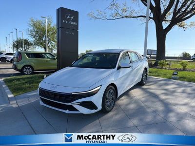 2026 Hyundai Elantra Hybrid - Photo 1