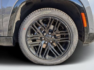 2026 Jeep Grand Wagoneer - Photo 10