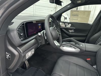2026 Mercedes-Benz GLS - Photo 9