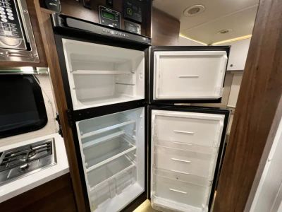 2024 Winnebago M-24V - Photo 15