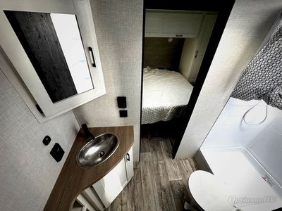 2026 Venture RV Sienna — photo 10 view
