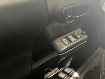 2020 Toyota Tacoma - Photo 20