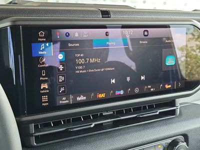 2026 Jeep Wrangler — photo 27 view