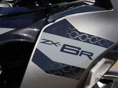 2026 Kawasaki Ninja ZX-6R ABS - Photo 10