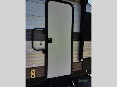 2022 Forest River RV FSX — photo 17 view