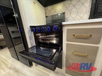 2025 Forest River RV Salem Hemisphere — photo 40 view