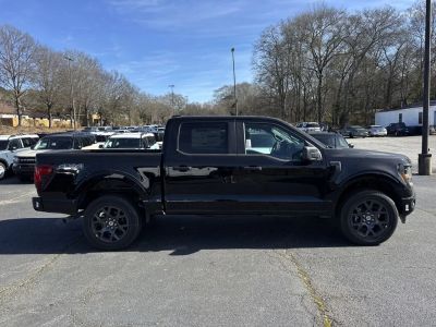 2026 Ford F-150 - Photo 8