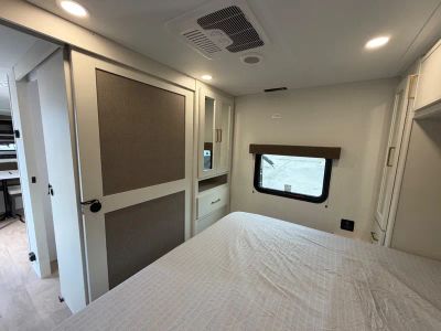 2026 Grand Design Transcend - Photo 15