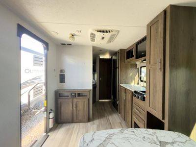 2022 Coachmen RV Clipper Ultra-Lite — photo 31 view