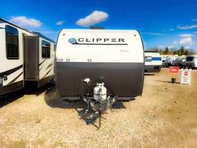2022 Coachmen RV Clipper Ultra-Lite — detail view