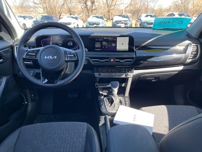 2026 Kia Seltos — photo 12 view