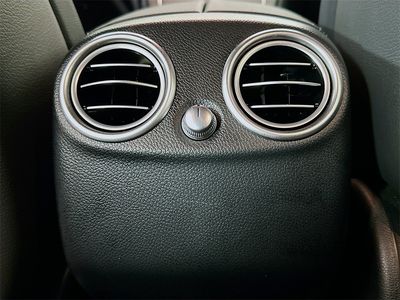 2022 Mercedes-Benz GLC — photo 23 view
