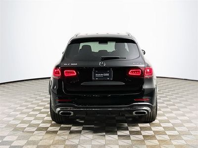 2022 Mercedes-Benz GLC — interior view