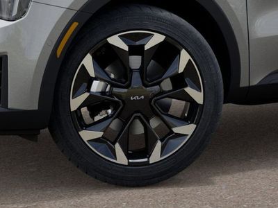 2026 Kia Sorento — photo 9 view