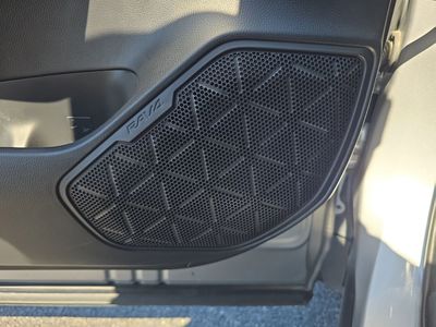 2020 Toyota RAV4 - Photo 14