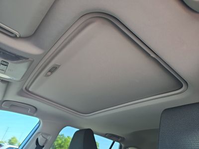 2020 Toyota RAV4 - Photo 16