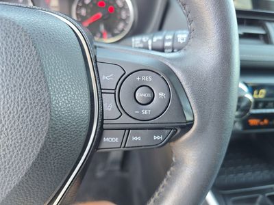 2020 Toyota RAV4 - Photo 23
