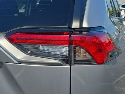 2020 Toyota RAV4 - Photo 8
